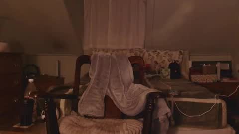 Snapshot of who_is_miss_dior chatting on 01/12/26, 11:26 Miss Dior online show from 01/12/26, 11:26