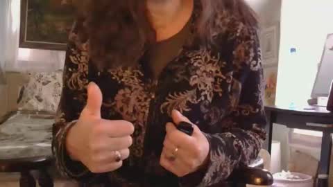 Snapshot of who_is_miss_dior chatting on 01/17/26, 02:11 Miss Dior online show from 01/17/26, 02:11