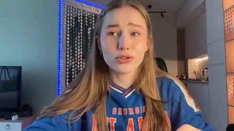 Snapshot of whoisalisa chatting on 01/04/25, 06:41 Alisa online show from 01/04/25, 06:41