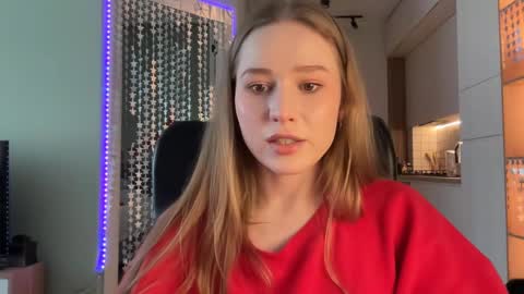 Snapshot of whoisalisa chatting on 01/08/25, 09:21 Alisa online show from 01/08/25, 09:21