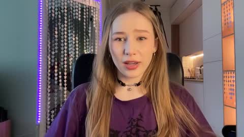 Snapshot of whoisalisa chatting on 01/10/25, 07:14 Alisa online show from 01/10/25, 07:14