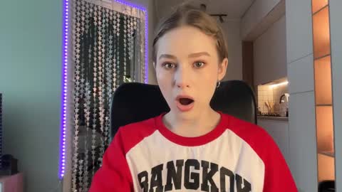 Snapshot of whoisalisa chatting on 01/16/25, 06:56 Alisa online show from 01/16/25, 06:56