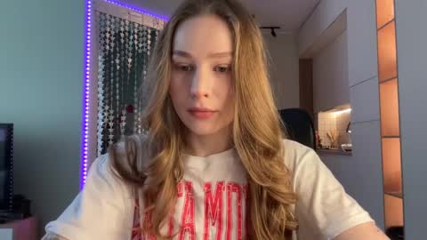 Snapshot of whoisalisa chatting on 01/17/25, 07:19 Alisa online show from 01/17/25, 07:19