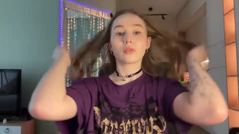 Snapshot of whoisalisa chatting on 01/23/25, 07:11 Alisa online show from 01/23/25, 07:11