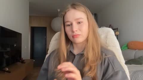 Snapshot of whoisalisa chatting on 09/10/25, 07:19 Alisa online show from 09/10/25, 07:19