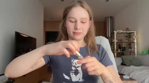 Snapshot of whoisalisa chatting on 09/11/25, 07:08 Alisa online show from 09/11/25, 07:08