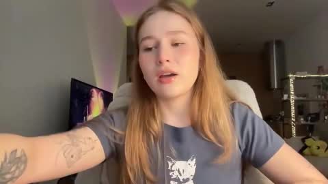 Snapshot of whoisalisa chatting on 10/05/25, 06:34 Alisa online show from 10/05/25, 06:34