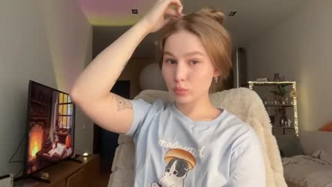 Snapshot of whoisalisa chatting on 11/03/25, 07:53 Alisa online show from 11/03/25, 07:53