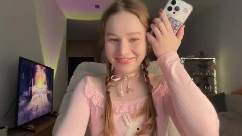 Snapshot of whoisalisa chatting on 11/04/25, 07:07 Alisa online show from 11/04/25, 07:07