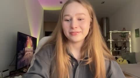 Snapshot of whoisalisa chatting on 11/26/25, 07:31 Alisa online show from 11/26/25, 07:31