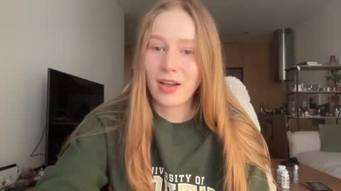 Snapshot of whoisalisa chatting on 01/08/26, 07:43 Alisa online show from 01/08/26, 07:43