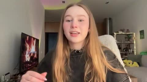 Snapshot of whoisalisa chatting on 02/11/26, 07:46 Alisa online show from 02/11/26, 07:46