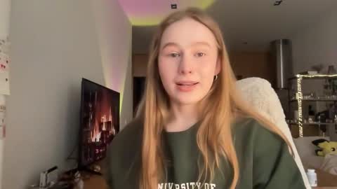 Snapshot of whoisalisa chatting on 02/13/26, 07:48 Alisa online show from 02/13/26, 07:48