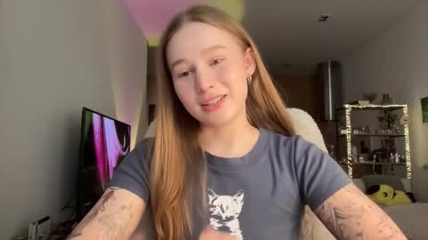 Snapshot of whoisalisa chatting on 02/28/26, 07:42 Alisa online show from 02/28/26, 07:42