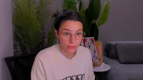 whoislulu online show from 01/06/25, 08:18