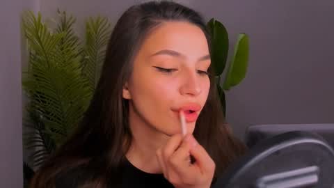 whoislulu online show from 01/24/25, 08:00