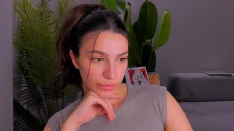 whoislulu online show from 01/31/25, 01:56