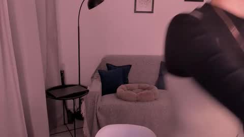 whoislulu online show from 11/17/25, 10:15