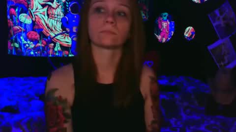 Snapshot of whosplayingwithfire chatting on 02/19/25, 08:12 Fire C online show from 02/19/25, 08:12