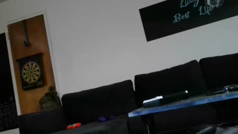 Snapshot of whosten0 chatting on 03/04/26, 01:55 whosten0 online show from 03/04/26, 01:55