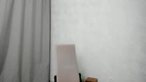 Snapshot of why_again_me chatting on 02/25/26, 07:56 Veronica online show from 02/25/26, 07:56