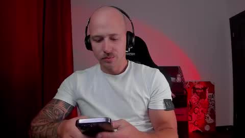 VI online show from 09/21/25, 05:47