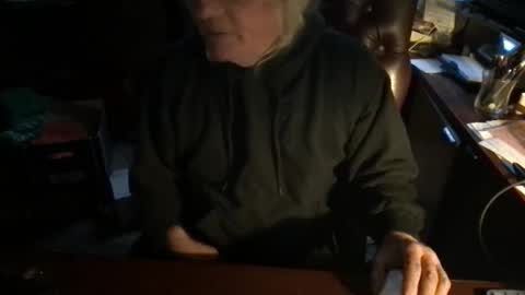 Snapshot of wickedcockstevie chatting on 11/19/25, 09:48 stevie online show from 11/19/25, 09:48