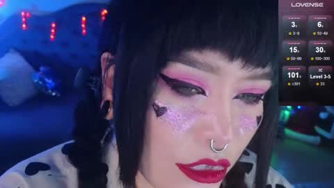 Laura  online show from 12/19/24, 09:49