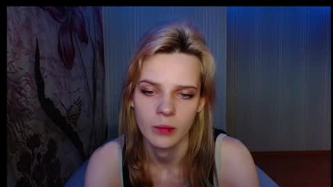 Victoria online show from 09/25/25, 06:22