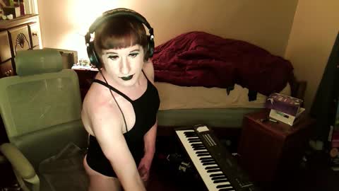 Countess of Hotdogs online show from 11/29/25, 04:59