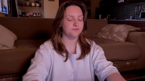 VI online show from 12/01/25, 12:10