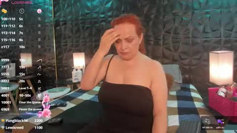 Snapshot of wife_mature chatting on 12/04/24, 09:57 sussy online show from 12/04/24, 09:57