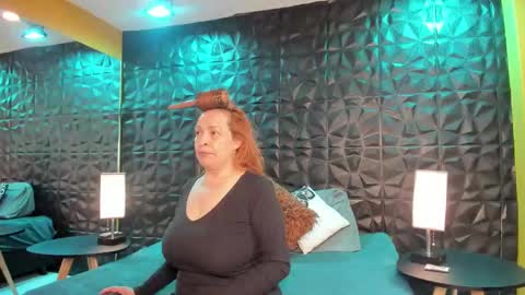 Snapshot of wife_mature chatting on 01/02/25, 12:24 sussy online show from 01/02/25, 12:24