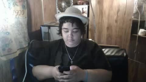 Snapshot of wigper chatting on 04/18/26, 11:16 wigper online show from 04/18/26, 11:16