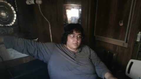 Snapshot of wigper chatting on 06/29/26, 12:28 wigper online show from 06/29/26, 12:28