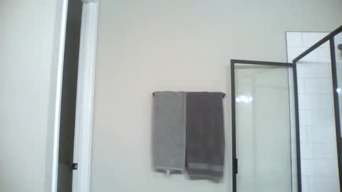 wil1565 online show from 11/19/25, 03:06