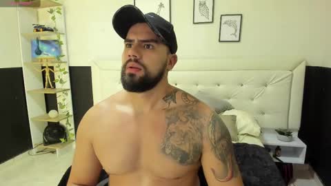 Devon and Chloe online show from 03/08/25, 03:50