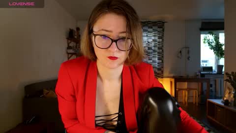 wild_peony online show from 10/26/25, 02:01