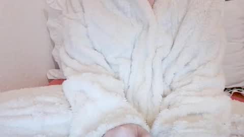 Snapshot of wild_seduction chatting on 01/31/26, 09:13 Ella online show from 01/31/26, 09:13