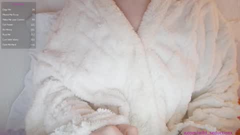 Snapshot of wild_seduction chatting on 02/01/26, 09:30 Ella online show from 02/01/26, 09:30