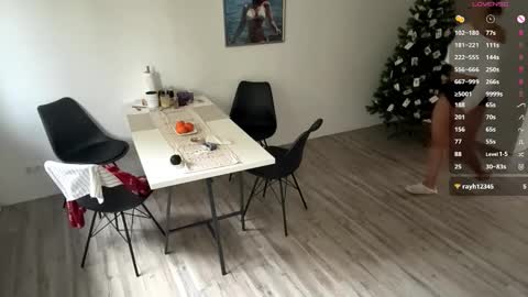 Mia online show from 10/15/25, 07:08