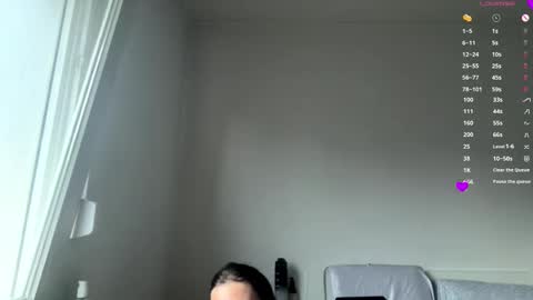 Mia online show from 02/04/26, 04:13