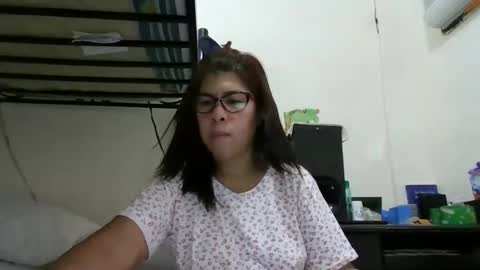 Snapshot of wildbrownchick69 chatting on 12/12/24, 01:32 WildChick online show from 12/12/24, 01:32