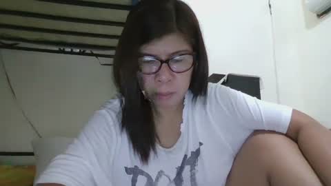 Snapshot of wildbrownchick69 chatting on 02/14/25, 10:59 WildChick online show from 02/14/25, 10:59