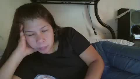 Snapshot of wildbrownchick69 chatting on 02/26/25, 06:15 WildChick online show from 02/26/25, 06:15