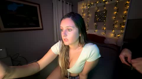 Snapshot of wildcouple_6960 chatting on 01/11/25, 03:02 Cassidy online show from 01/11/25, 03:02