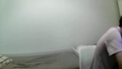 Snapshot of wilddesire18 chatting on 09/12/25, 05:02 wilddesire18 online show from 09/12/25, 05:02