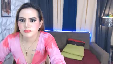 Snapshot of wildhot_pauleen4uxxx chatting on 10/06/25, 06:38 pauleen online show from 10/06/25, 06:38