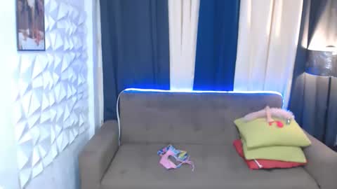 Snapshot of wildhot_pauleen4uxxx chatting on 10/09/25, 06:17 pauleen online show from 10/09/25, 06:17