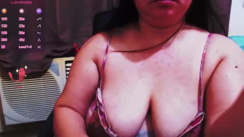 Snapshot of wildhotasianx chatting on 12/23/24, 12:30 wildhotasianx online show from 12/23/24, 12:30